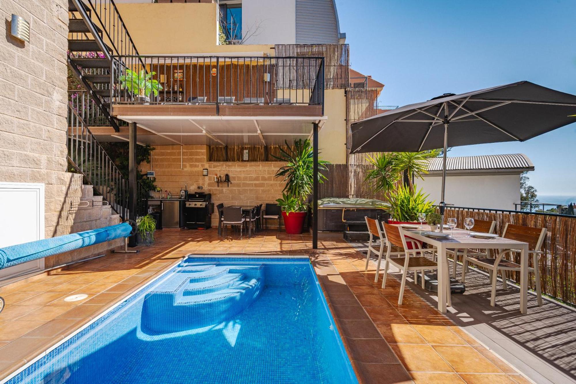 Private Luxurious Hillside Villa With Pool & Sea Views For 8 To 10 Ppl Fuengirola Kültér fotó
