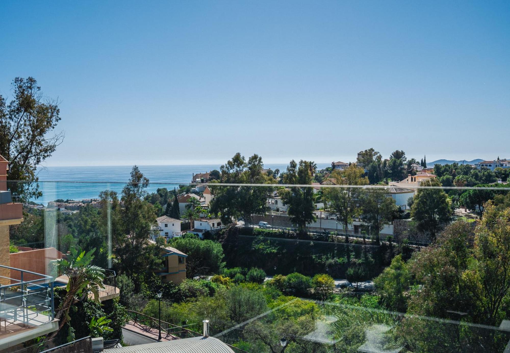 Private Luxurious Hillside Villa With Pool & Sea Views For 8 To 10 Ppl Fuengirola Kültér fotó