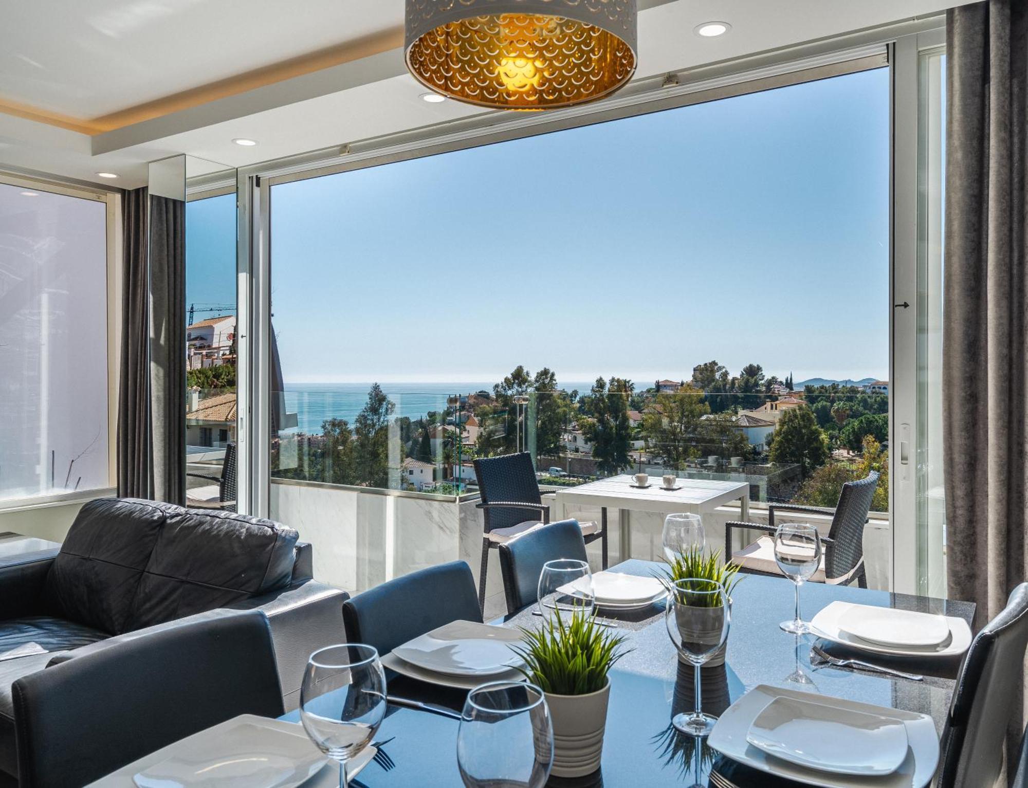 Private Luxurious Hillside Villa With Pool & Sea Views For 8 To 10 Ppl Fuengirola Kültér fotó