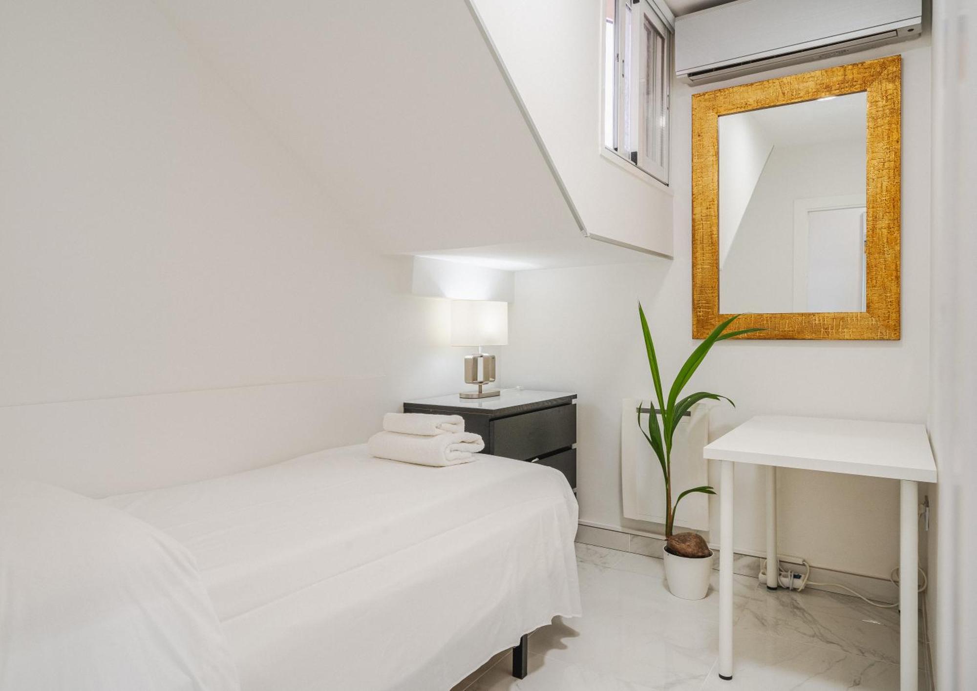 Private Luxurious Hillside Villa With Pool & Sea Views For 8 To 10 Ppl Fuengirola Kültér fotó