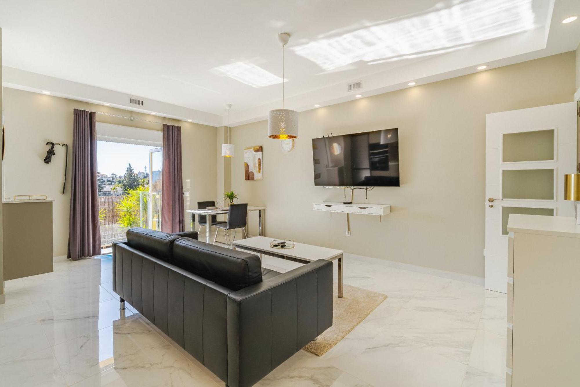Private Luxurious Hillside Villa With Pool & Sea Views For 8 To 10 Ppl Fuengirola Kültér fotó