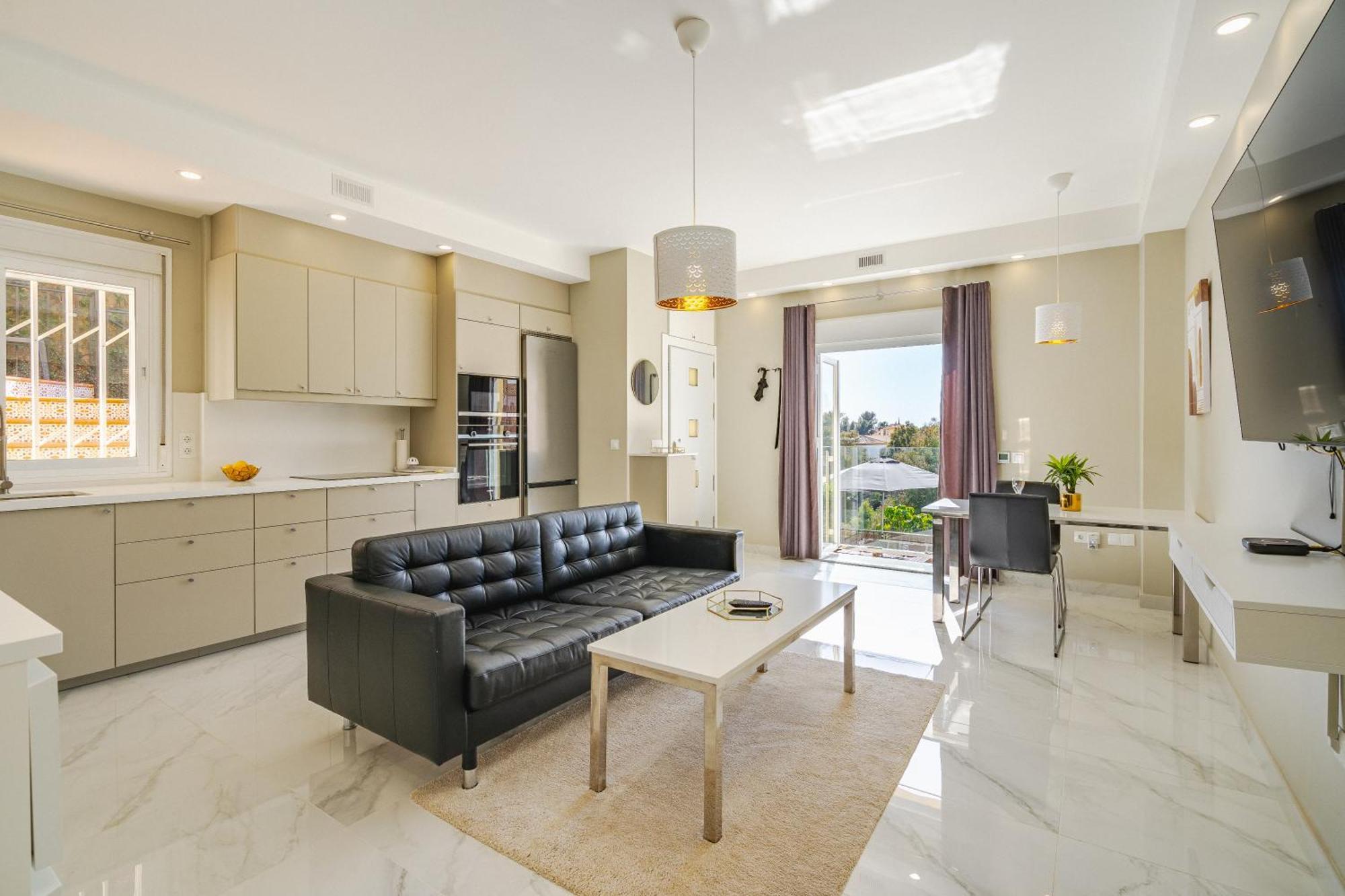 Private Luxurious Hillside Villa With Pool & Sea Views For 8 To 10 Ppl Fuengirola Kültér fotó
