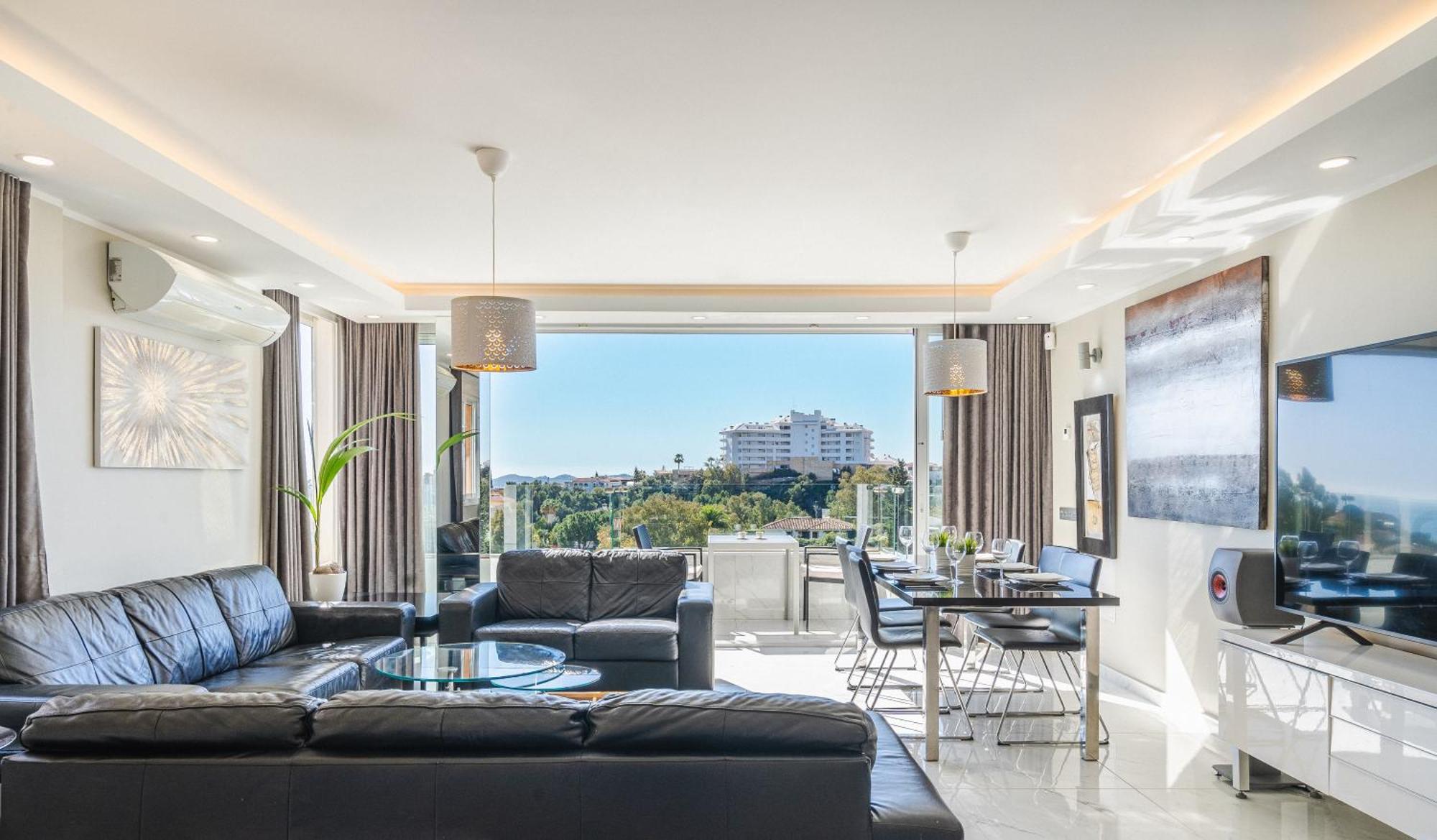 Private Luxurious Hillside Villa With Pool & Sea Views For 8 To 10 Ppl Fuengirola Kültér fotó